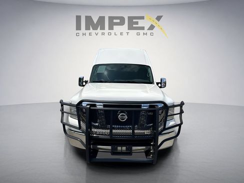 Used 2018 Nissan NV 3500 SL RWD image 8