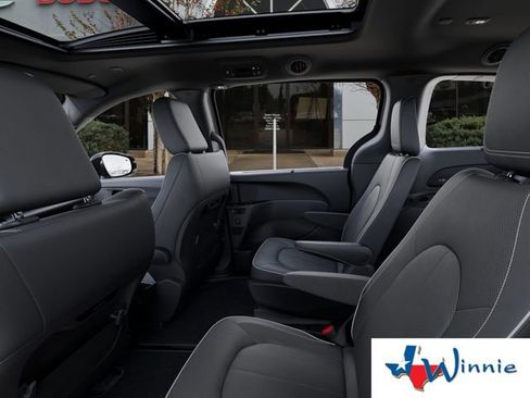 New 2026 Chrysler Pacifica Limited w/ S Appearance Package FWD image 27