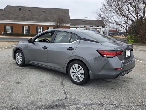 Used 2024 Nissan Sentra S image 9