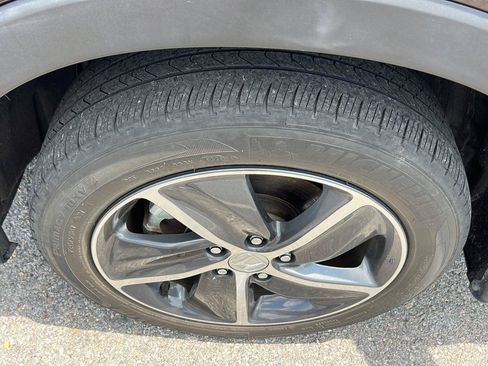 Used 2021 Honda HR-V EX image 9