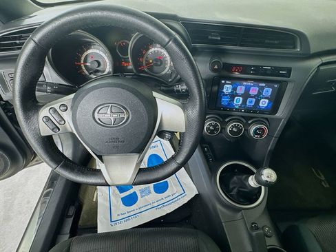 Used 2011 Scion tC FWD image 12