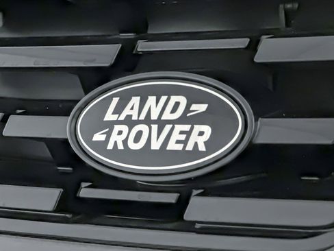 Used 2025 Land Rover Range Rover Sport SV Edition Two image 26