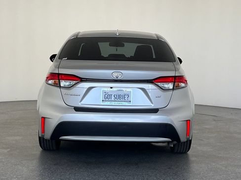Used 2021 Toyota Corolla LE w/ Carpet Mat Package (TMS) FWD image 5