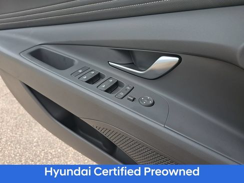 Certified 2025 Hyundai Elantra SEL FWD image 25