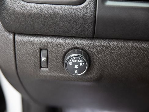 Certified 2022 Chevrolet Colorado LT w/ LT Convenience Package image 19