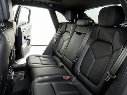 New 2026 Porsche Macan AWD/4WD image 22