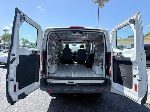 Used 2015 Ford Transit 250 130 Low Roof w/ Exterior Upgrade Package RWD image 15