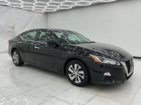Used 2020 Nissan Altima 2.5 S FWD image 7