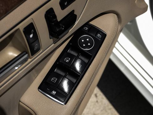 Used 2012 Mercedes-Benz E 350 Sedan image 39