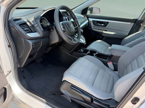 Used 2018 Honda CR-V LX image 9