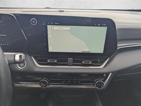 Used 2025 Chevrolet Equinox LT image 11