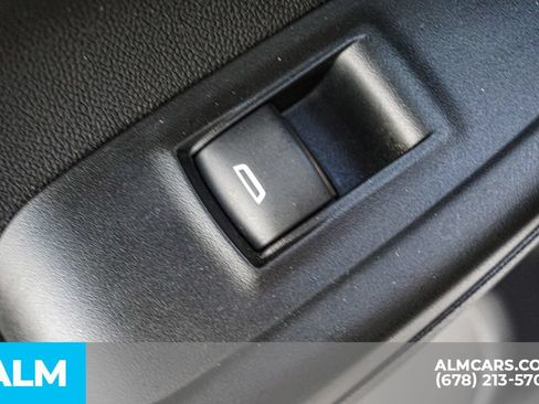 Used 2025 Chevrolet TrailBlazer LT AWD/4WD image 48