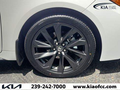 Used 2025 Toyota Corolla SE FWD image 7