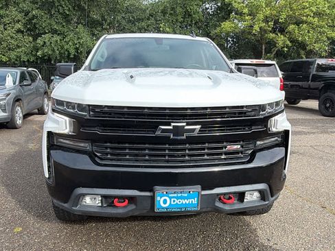 Used 2021 Chevrolet Silverado 1500 LT Trail Boss image 2