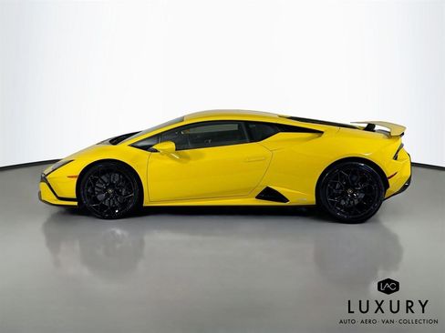 Used 2024 Lamborghini Huracan Tecnica RWD image 9
