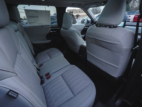 New 2026 Mitsubishi Outlander SEL AWD/4WD image 36
