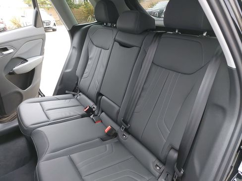 New 2026 Audi Q3 quattro 2.0T AWD/4WD image 14