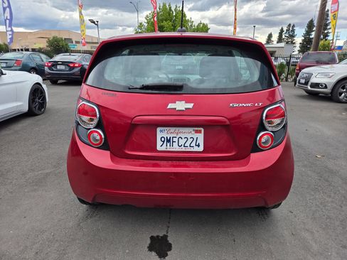 Used 2016 Chevrolet Sonic LT FWD image 3
