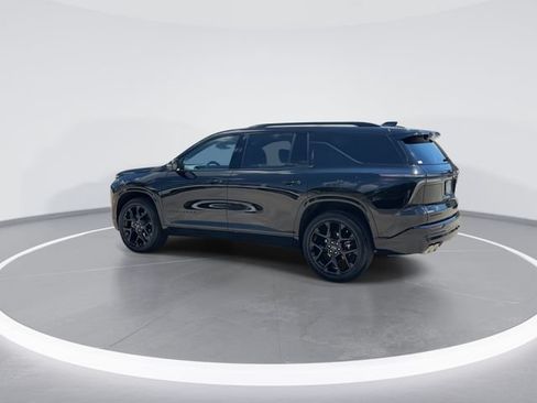 Used 2026 Chevrolet Traverse RS FWD image 5