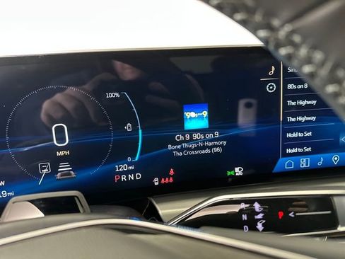 Used 2024 Cadillac Lyriq Luxury image 20