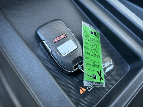 Used 2021 GMC Sierra 1500 Denali w/ Denali Ultimate Package image 29