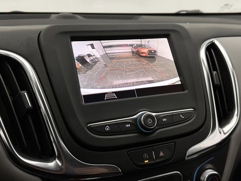 Used 2022 Chevrolet Equinox LS w/ LPO, Floor Liner Package image 21