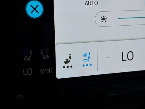 New 2026 Volkswagen Atlas Cross Sport SEL Premium R-Line AWD/4WD image 23