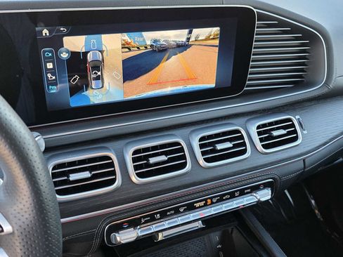 Certified 2025 Mercedes-Benz GLS 450 4MATIC image 9