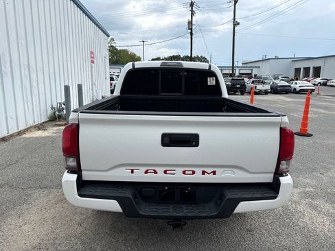 Used 2020 Toyota Tacoma SR w/ SR Convenience Package RWD image 6