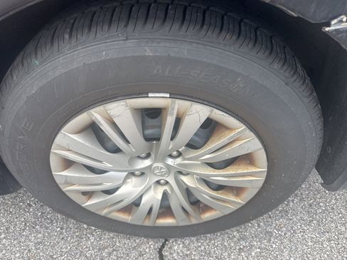 Used 2013 Toyota Camry LE FWD image 7
