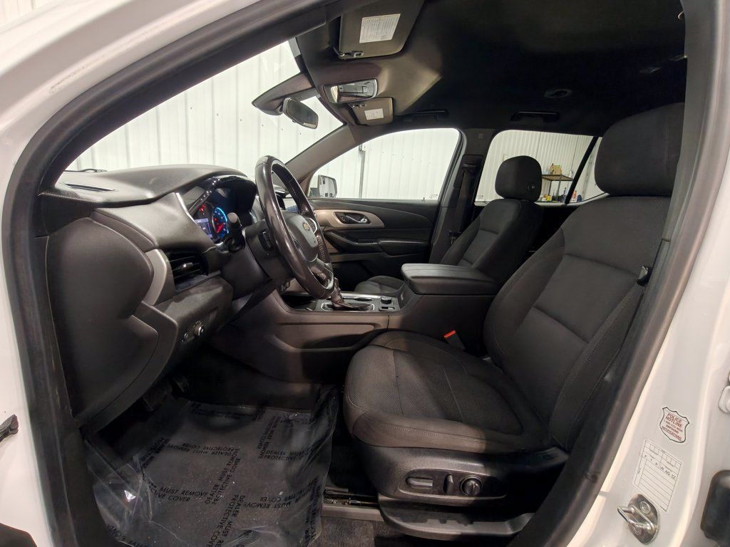 Used 2022 Chevrolet Traverse LT AWD/4WD image 27