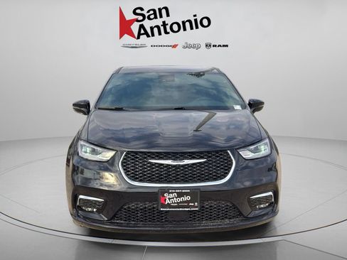 New 2026 Chrysler Pacifica Select FWD image 7