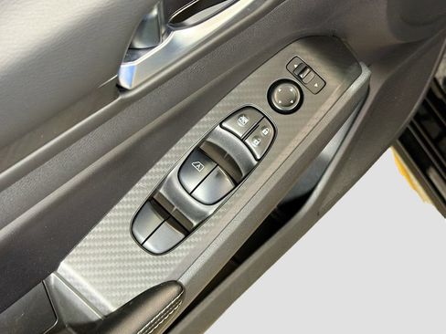 Used 2024 Nissan Altima 2.5 SV FWD image 18