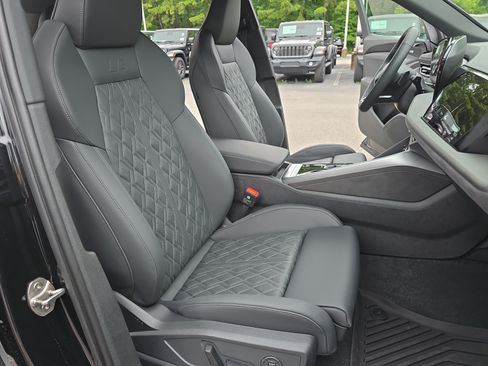 Used 2025 Audi SQ5 Premium Plus AWD/4WD image 10