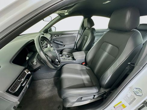 Used 2024 Honda Civic Sport image 13