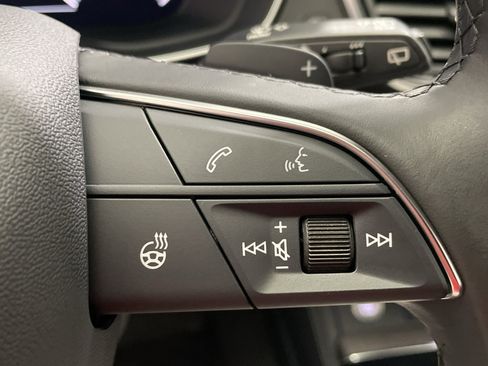 Used 2023 Audi Q5 2.0T Prestige w/ Prestige Package image 18