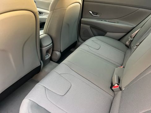 New 2026 Hyundai Elantra SE image 5