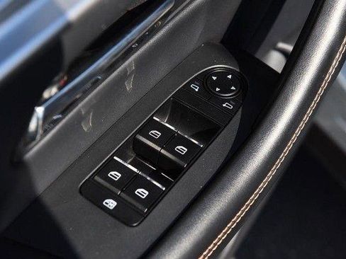 Used 2025 MAZDA CX-90 3.3 Turbo w/ Premium Sport Pkg image 9