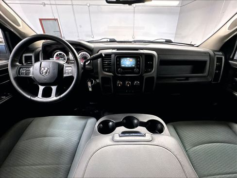 Used 2015 RAM 2500 Tradesman w/ Chrome Appearance Group RWD image 16
