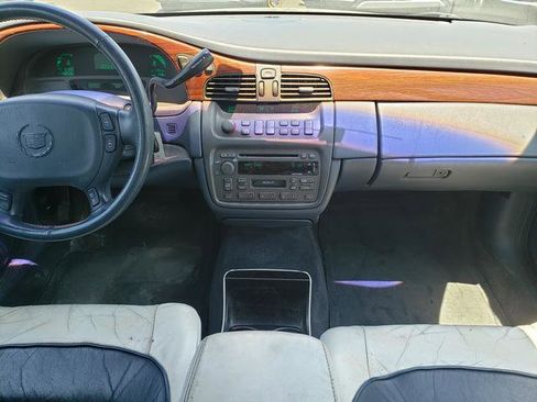 Used 2002 Cadillac De Ville w/ Comfort/Convenience Pkg FWD image 15
