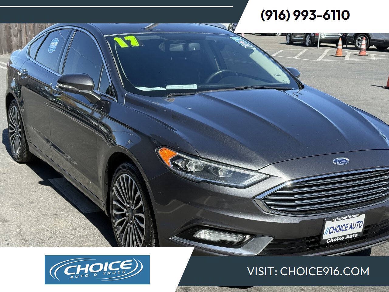 Used 2017 Ford Fusion Titanium FWD image 1