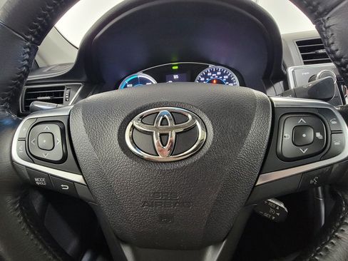 Used 2015 Toyota Camry XLE w/ Moonroof Package FWD image 17