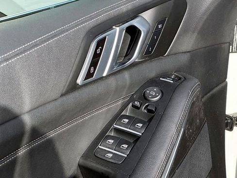 Used 2023 BMW X5 xDrive40i w/ Premium Package image 18