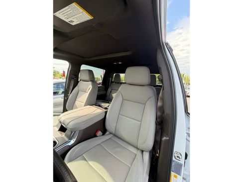 Certified 2025 GMC Sierra 2500 SLT w/ SLT Premium Package image 7