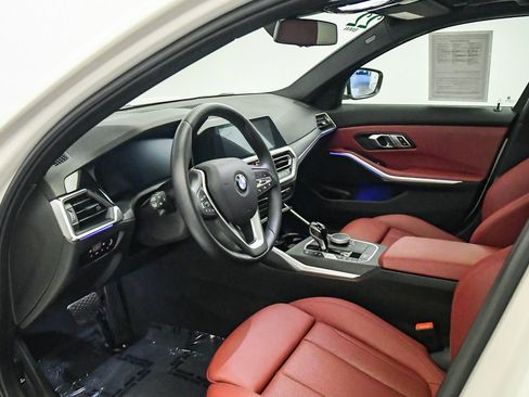 Used 2022 BMW 330i Sedan w/ Driving Assistance Package RWD image 17