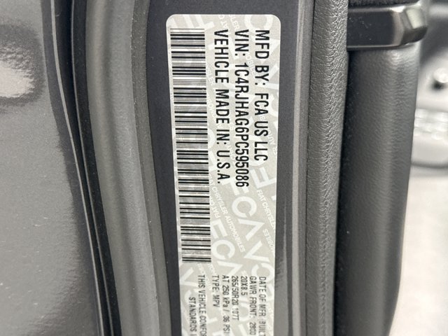 Used 2023 Jeep Grand Cherokee Altitude AWD/4WD image 12