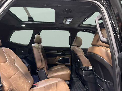 Used 2022 Kia Telluride SX w/ SX Prestige Package image 29