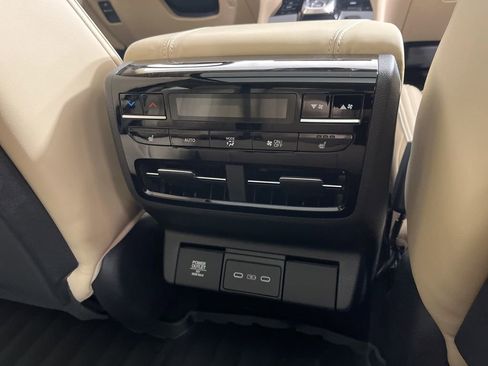 New 2026 Acura MDX w/ Advance Package AWD/4WD image 18