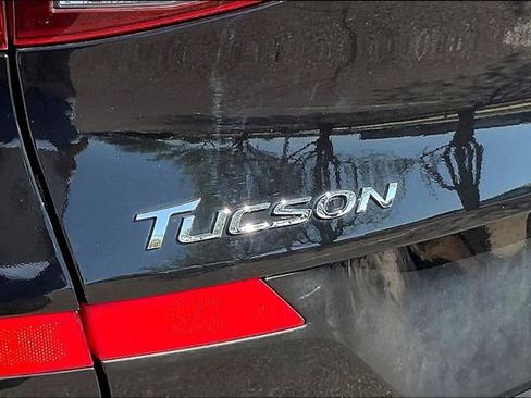 Used 2021 Hyundai Tucson SEL w/ Cargo Package FWD image 8