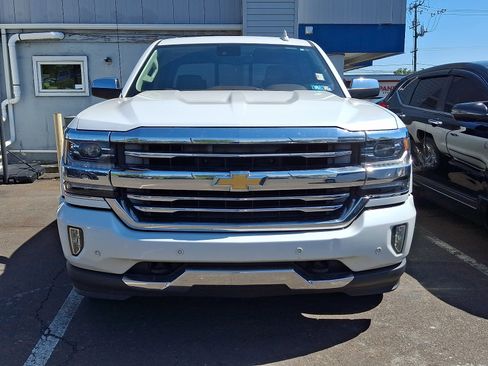 Used 2016 Chevrolet Silverado 1500 High Country w/ High Country Premium Package AWD/4WD image 2